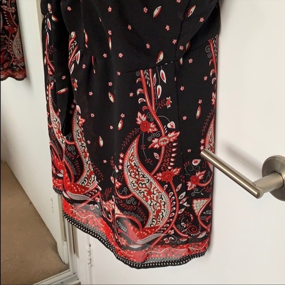 Penningtons Lined Frill Elastic Back V Blouse, 1X - Picture 8 of 11